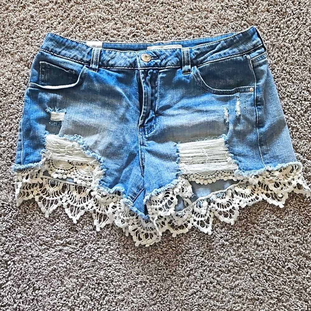 Almost famous denim laced shorts
